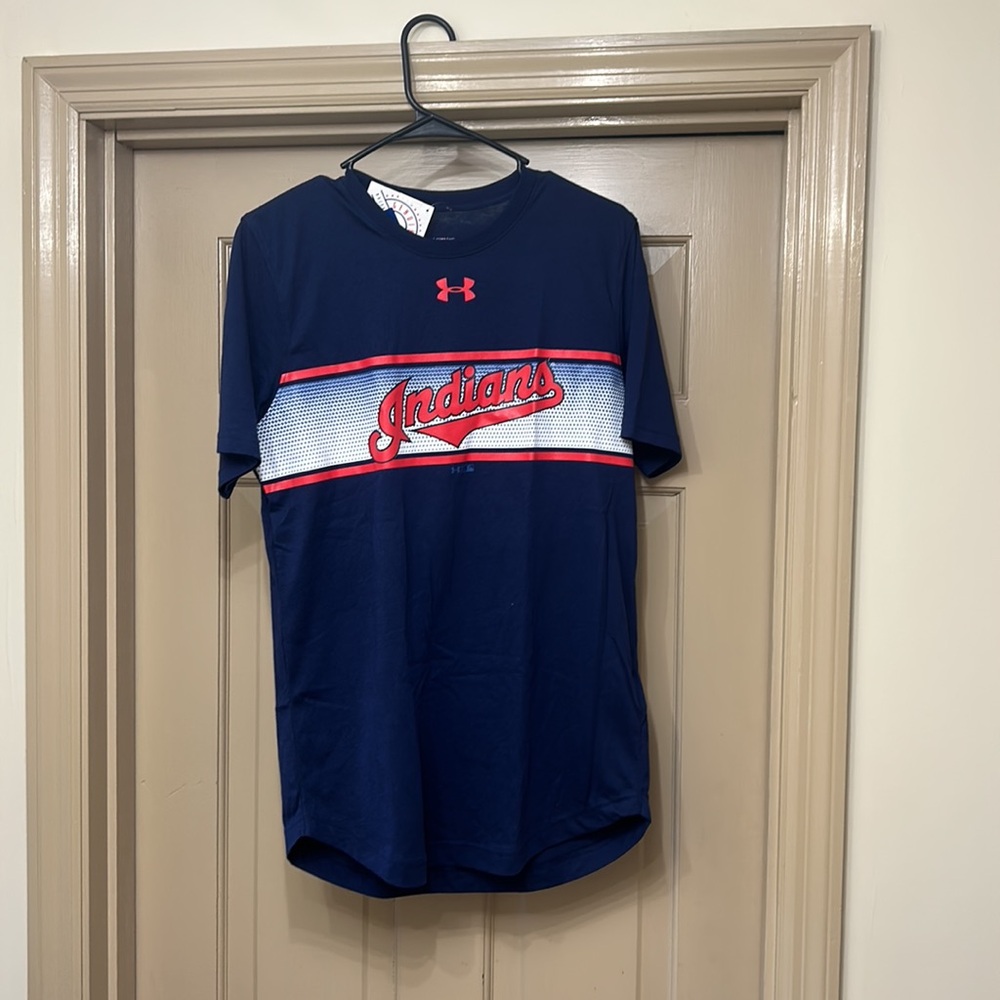 NWT Under Armour Fanatics MLB Cleveland Indians Baseball T-Shirt | Men's Medium